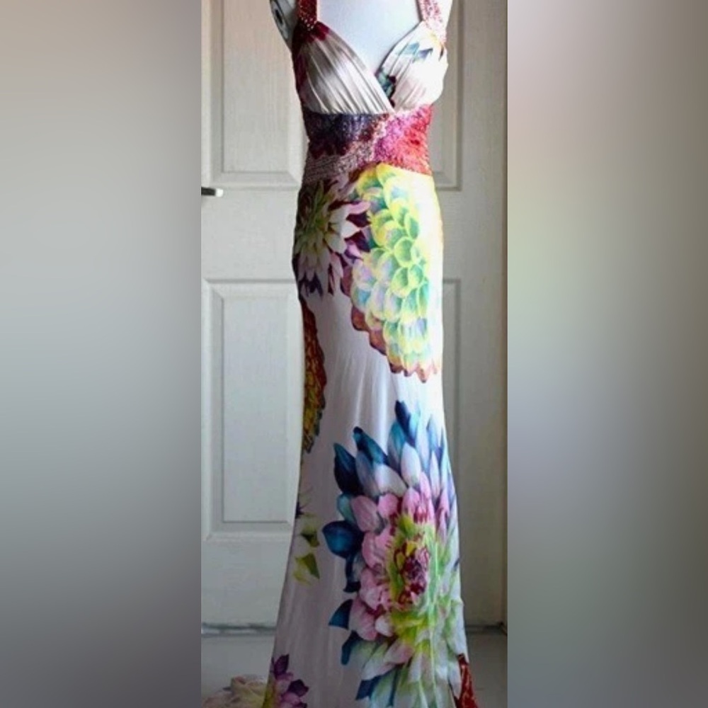 Like New! Vintage Nike Lavis Floral Beaded Gown With Train SZ-12 - Ex Cond